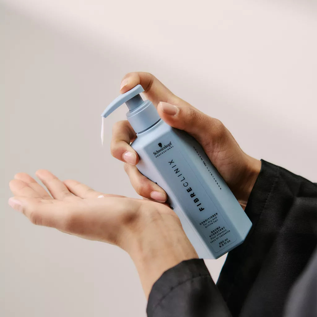 Acondicionador Hidratante FIBRE CLINIX 250ml